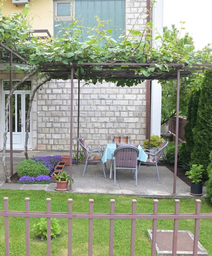Apartman Simovic Τρέμπινιε Εξωτερικό φωτογραφία